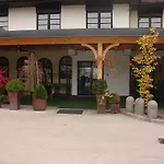 B&B Janezic