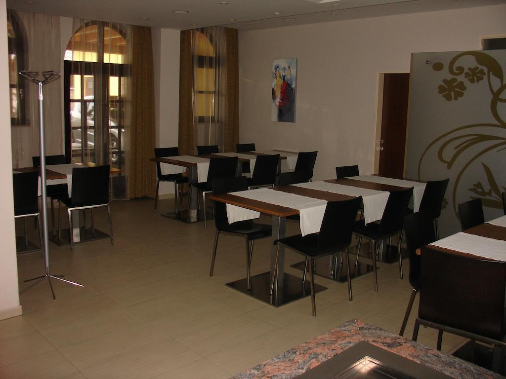 Acomodação com café da manhã  Janezic 3*